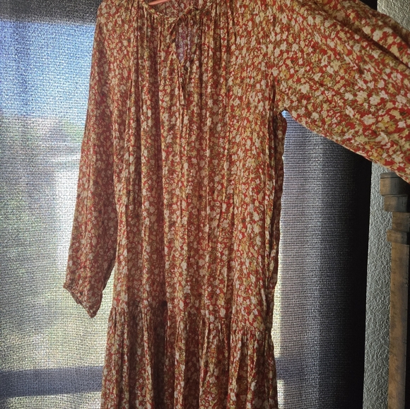 Dress - Picture 2 of 3